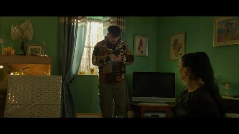 Кадры из сериала Голяк (2019)